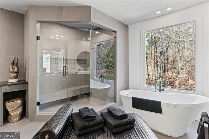 8610 SENTINAE CHASE Drive Roswell - 26