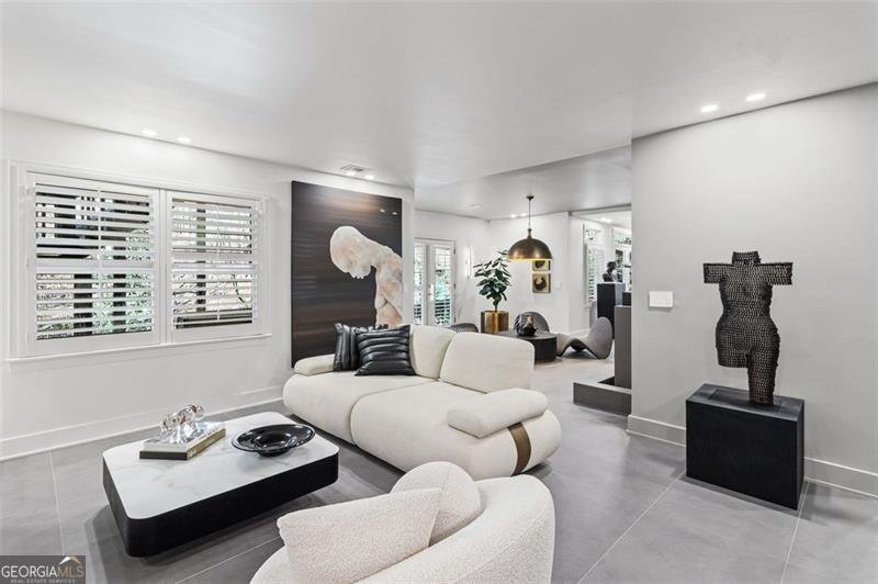 8610 SENTINAE CHASE Drive Roswell - 36