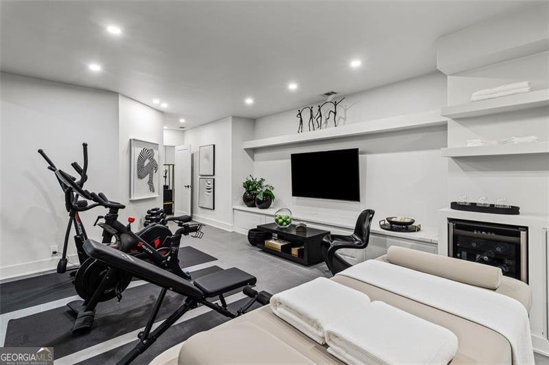 8610 SENTINAE CHASE Drive Roswell - 47
