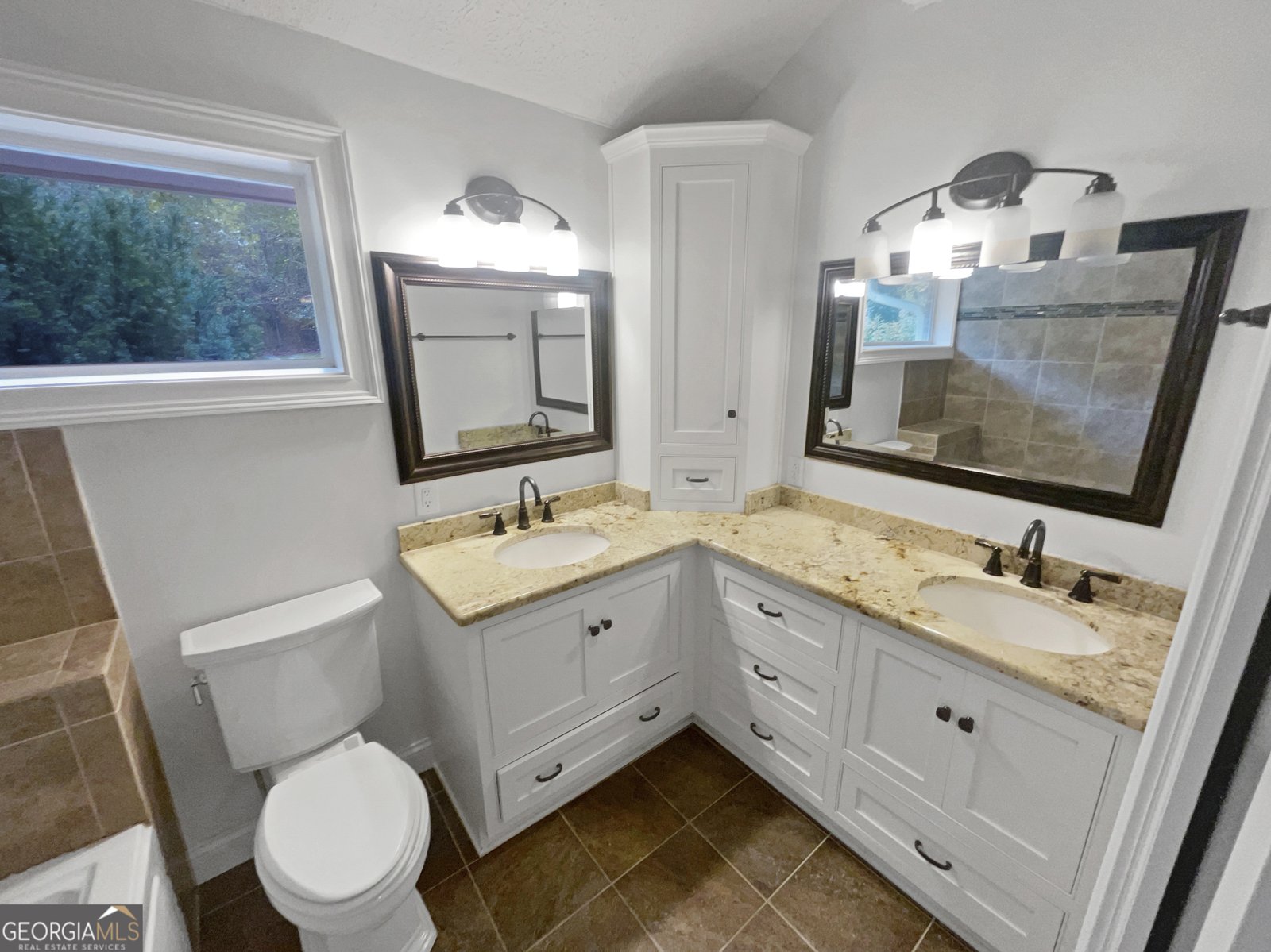 121 Northwoods Road Sharpsburg - 18