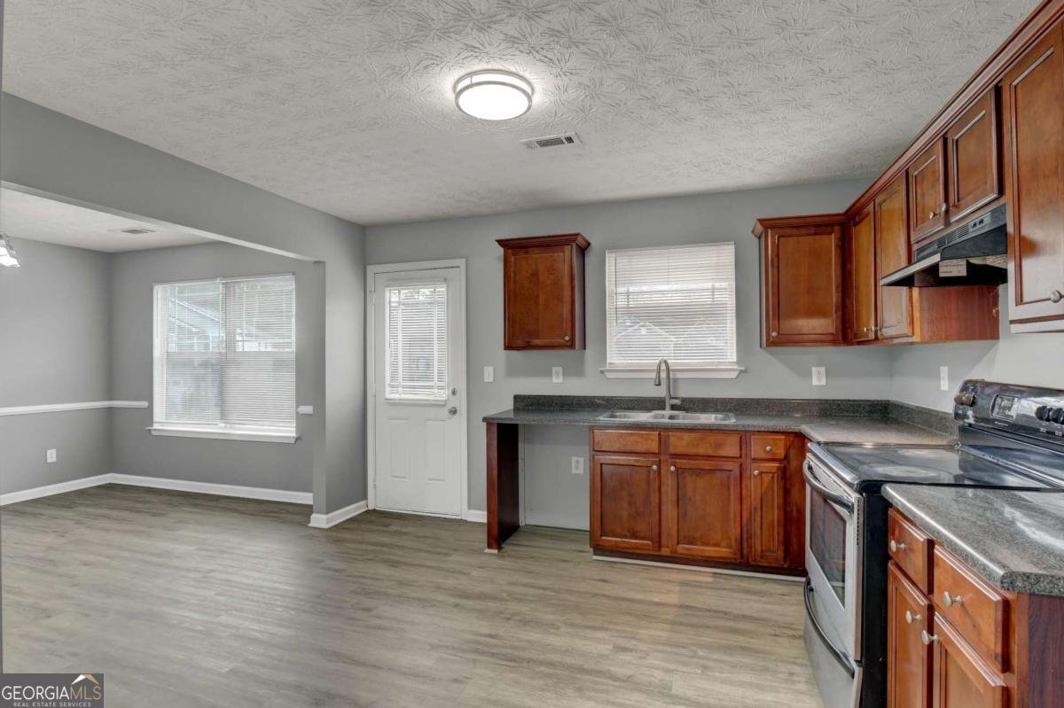 4390 Rock Valley Drive Forest Park - 12