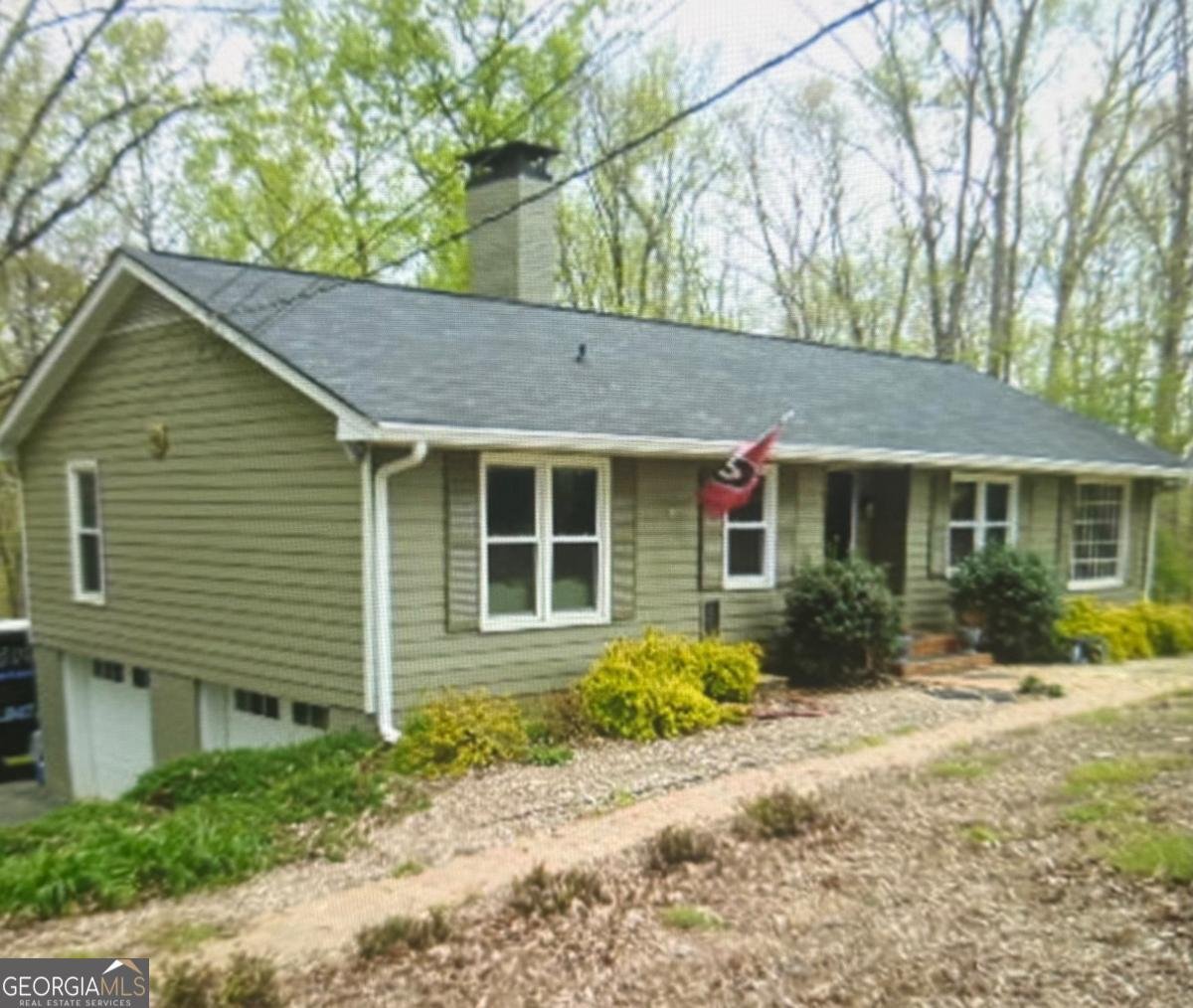 5621 Aven Road Marietta - main photo