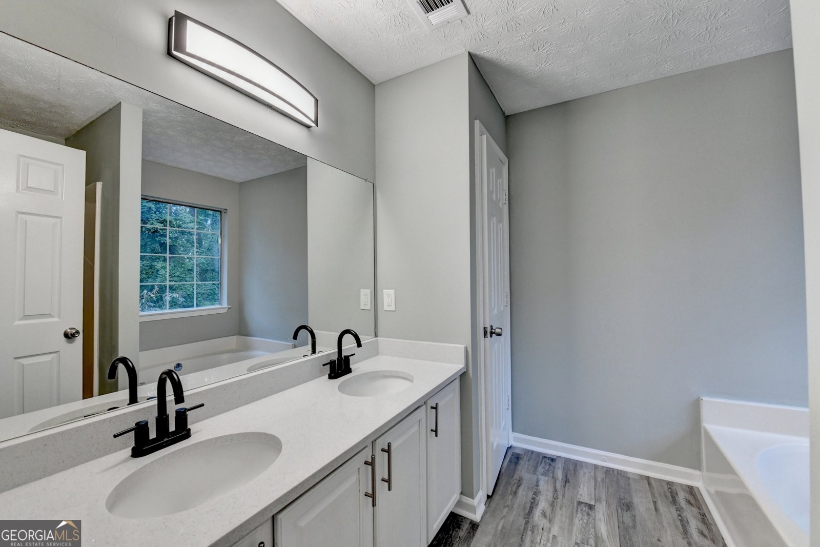 3948 Old Lantern Drive Lithonia - 23