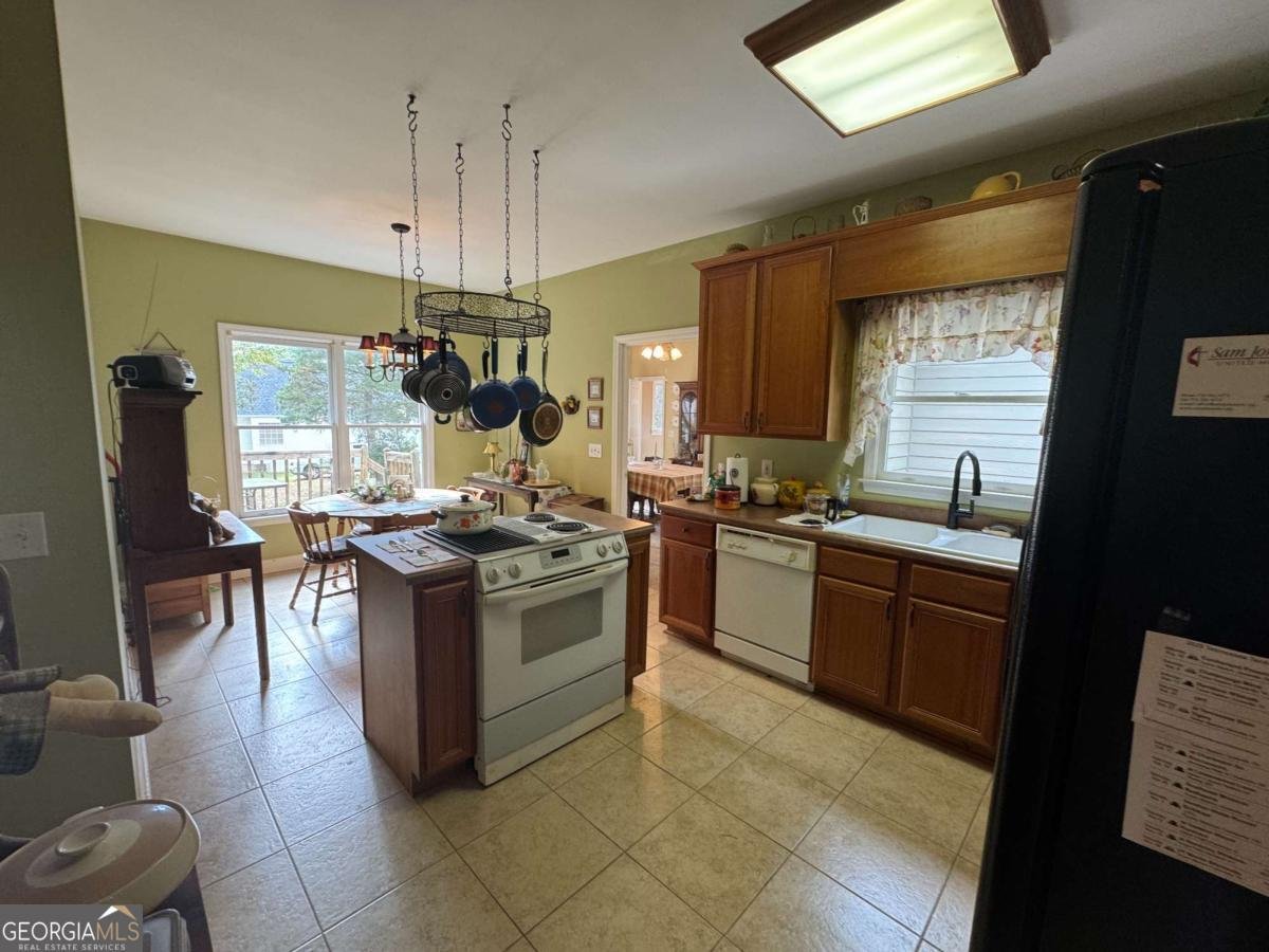11 Honeylocust Court Cartersville - 11