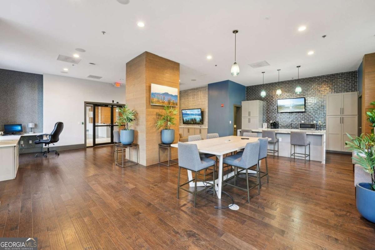 799 Hammond Drive Atlanta - 20