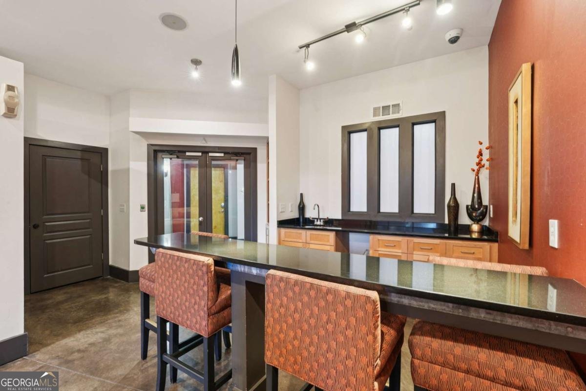 799 Hammond Drive Atlanta - 27