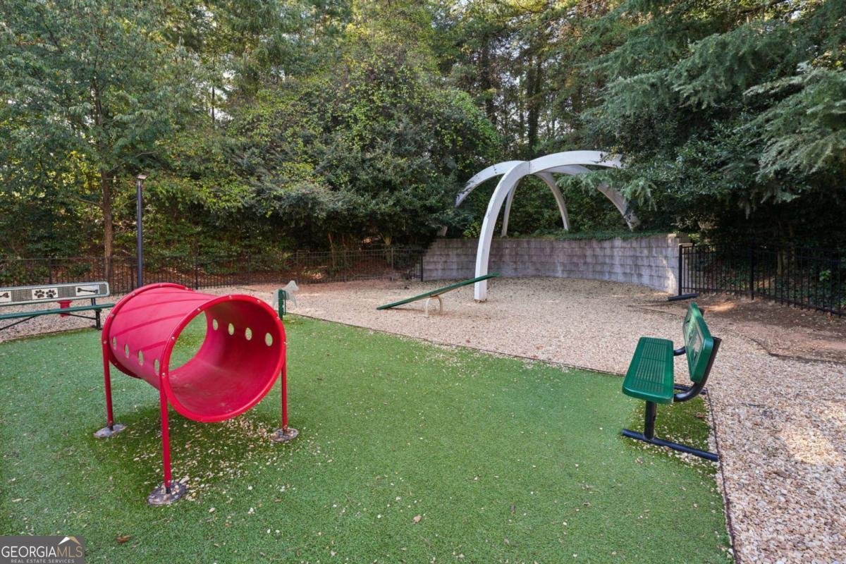 799 Hammond Drive Atlanta - 38