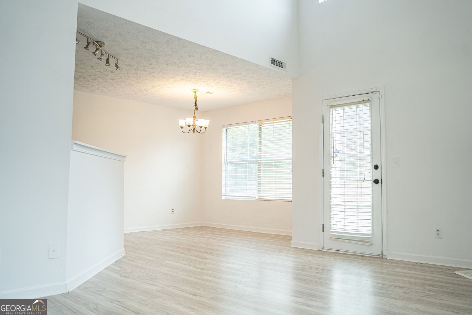 2237 Wind Rose Court Lithonia - 11