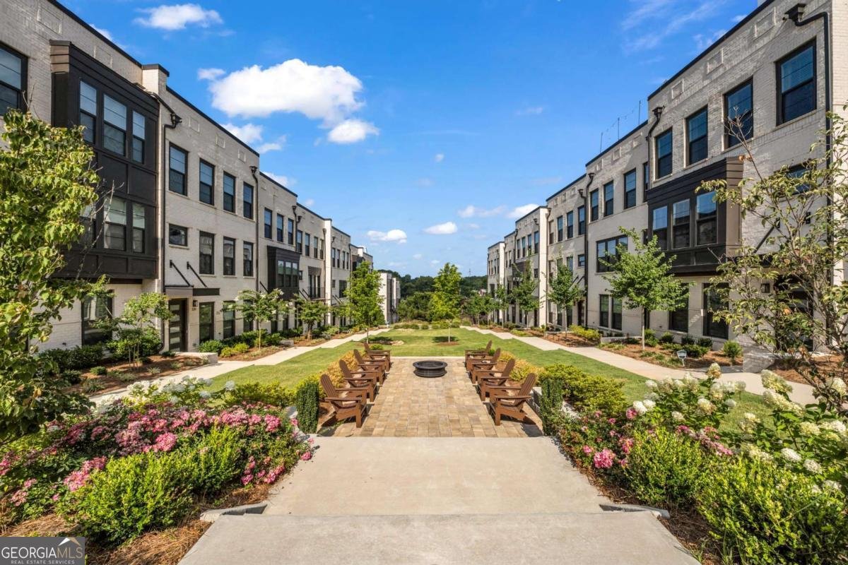 552 Ember Lane Atlanta - 2