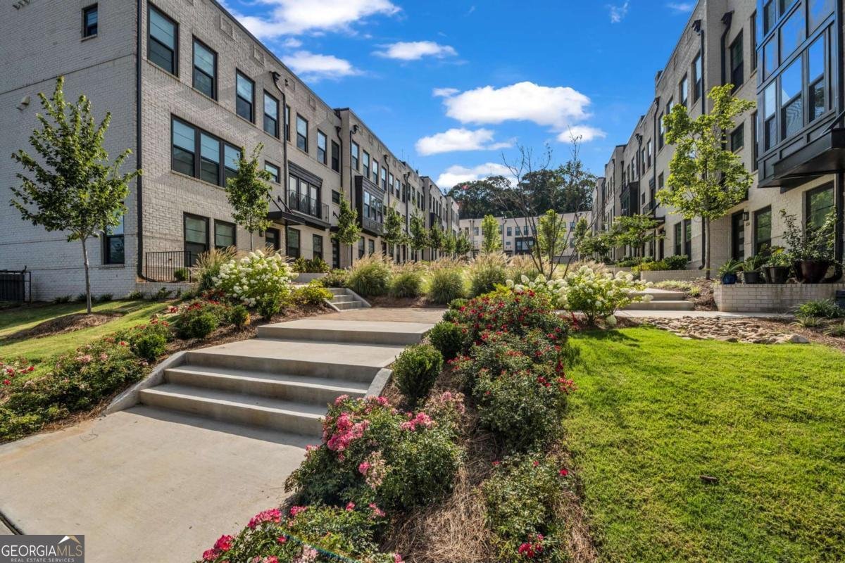 552 Ember Lane Atlanta - 4