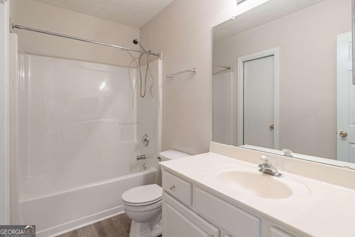 3375 Pierce Arrow Circle Suwanee - 27
