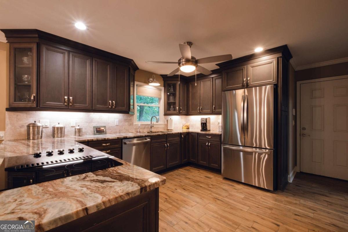1552 Catherine Court Suwanee - 15