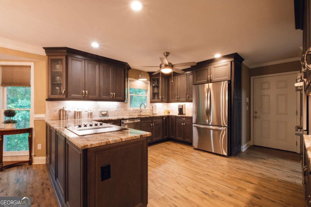 1552 Catherine Court Suwanee - 16