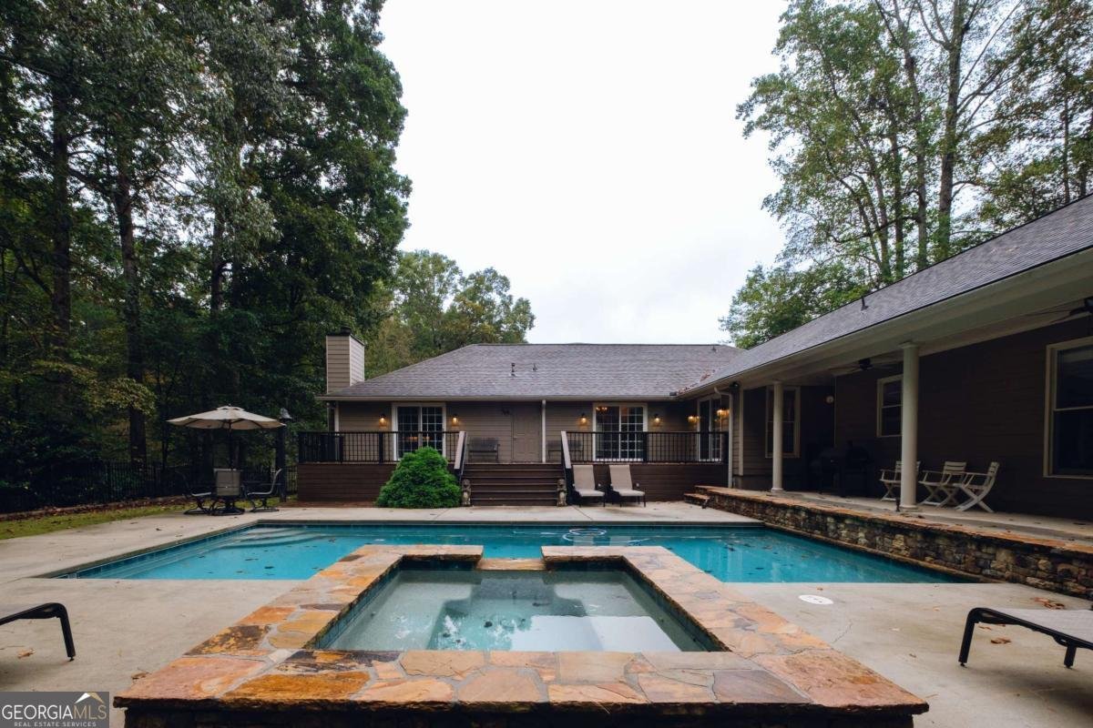 1552 Catherine Court Suwanee - 37