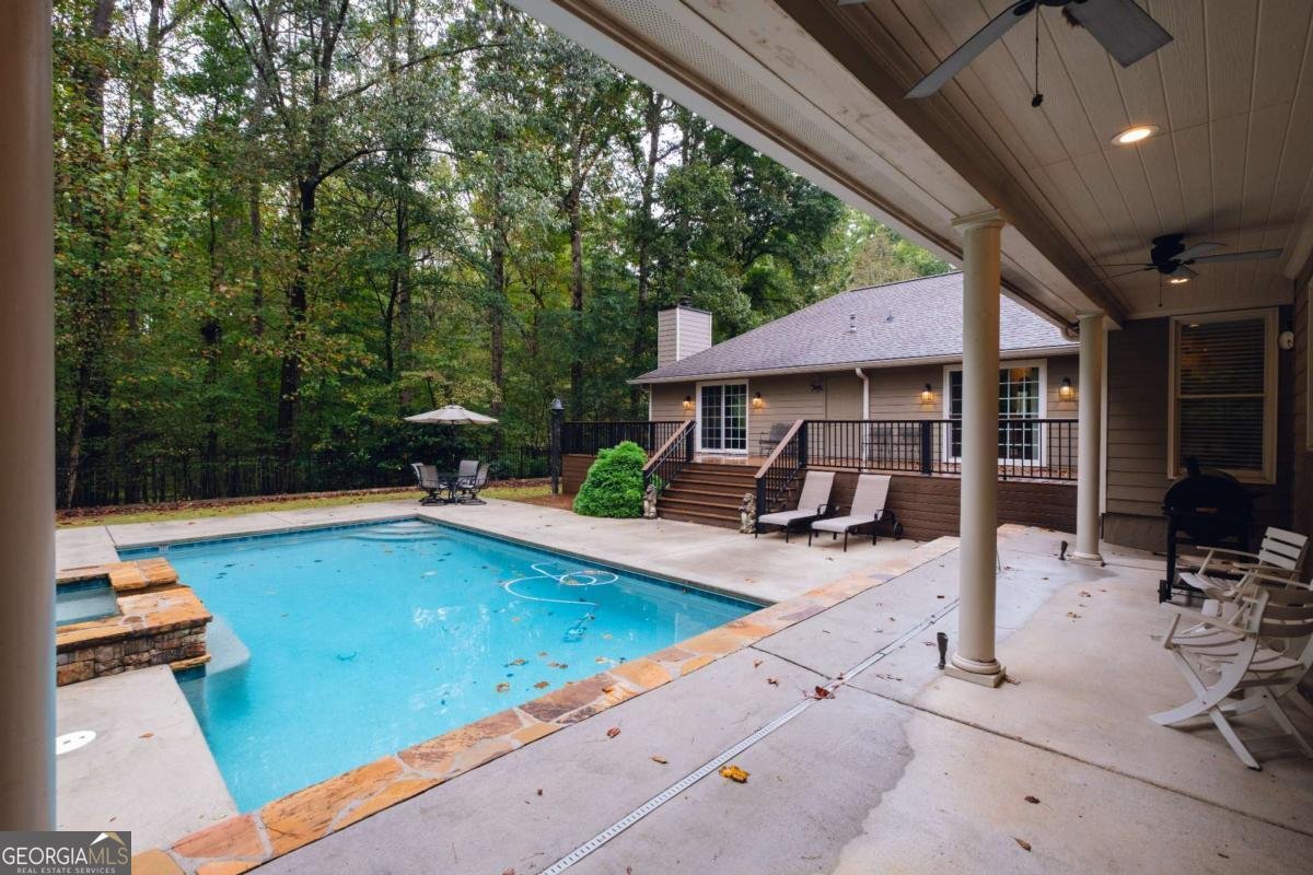 1552 Catherine Court Suwanee - 38