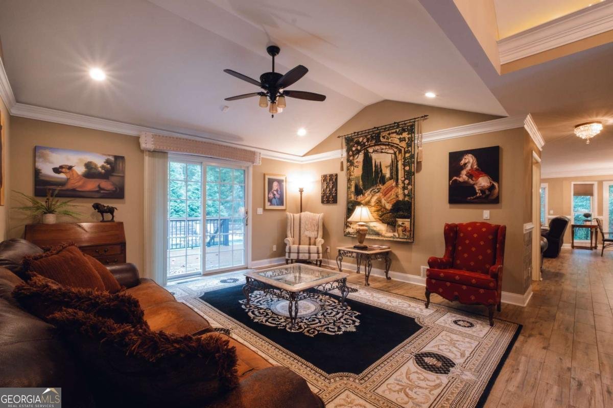 1552 Catherine Court Suwanee - 9