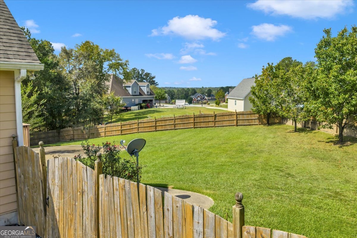 605 Dodds Walk Macon - 62