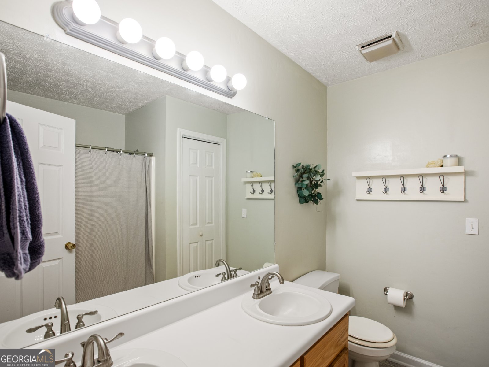 131 Robinhood Drive Cleveland - 18