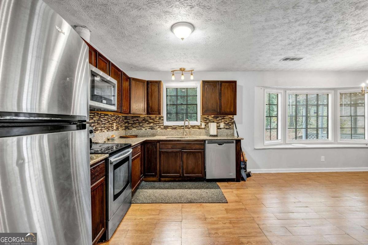 621 Blue Flag Lane Fairburn - 5