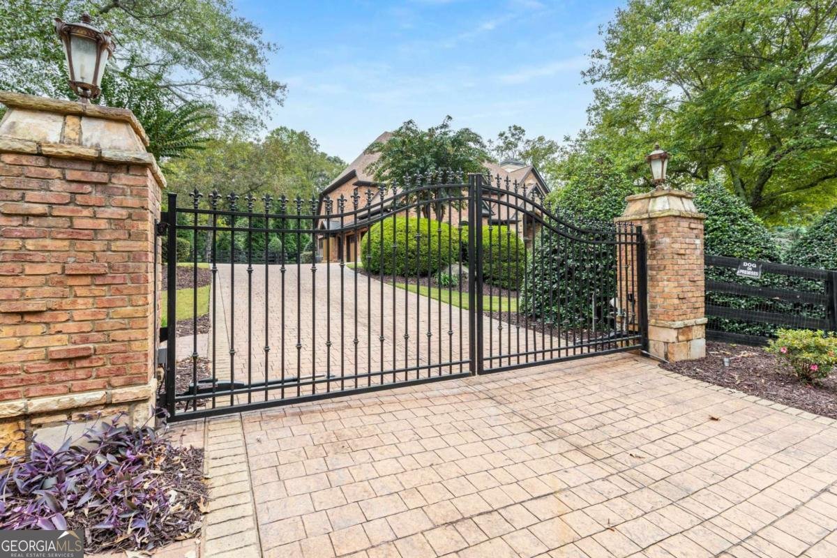 16050 Thompson Road Milton - 2