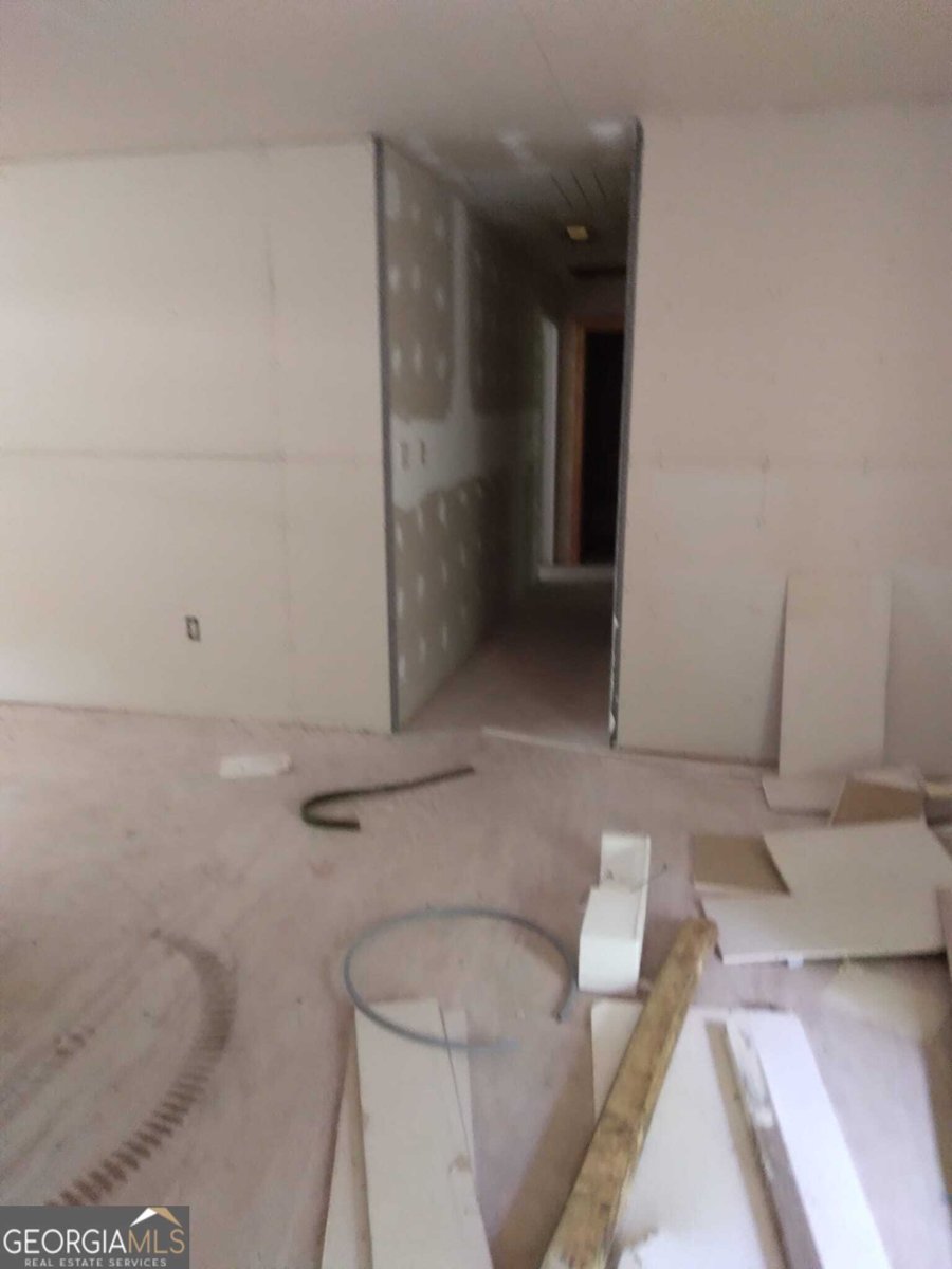 456 Horseshoe Circle Macon - 32