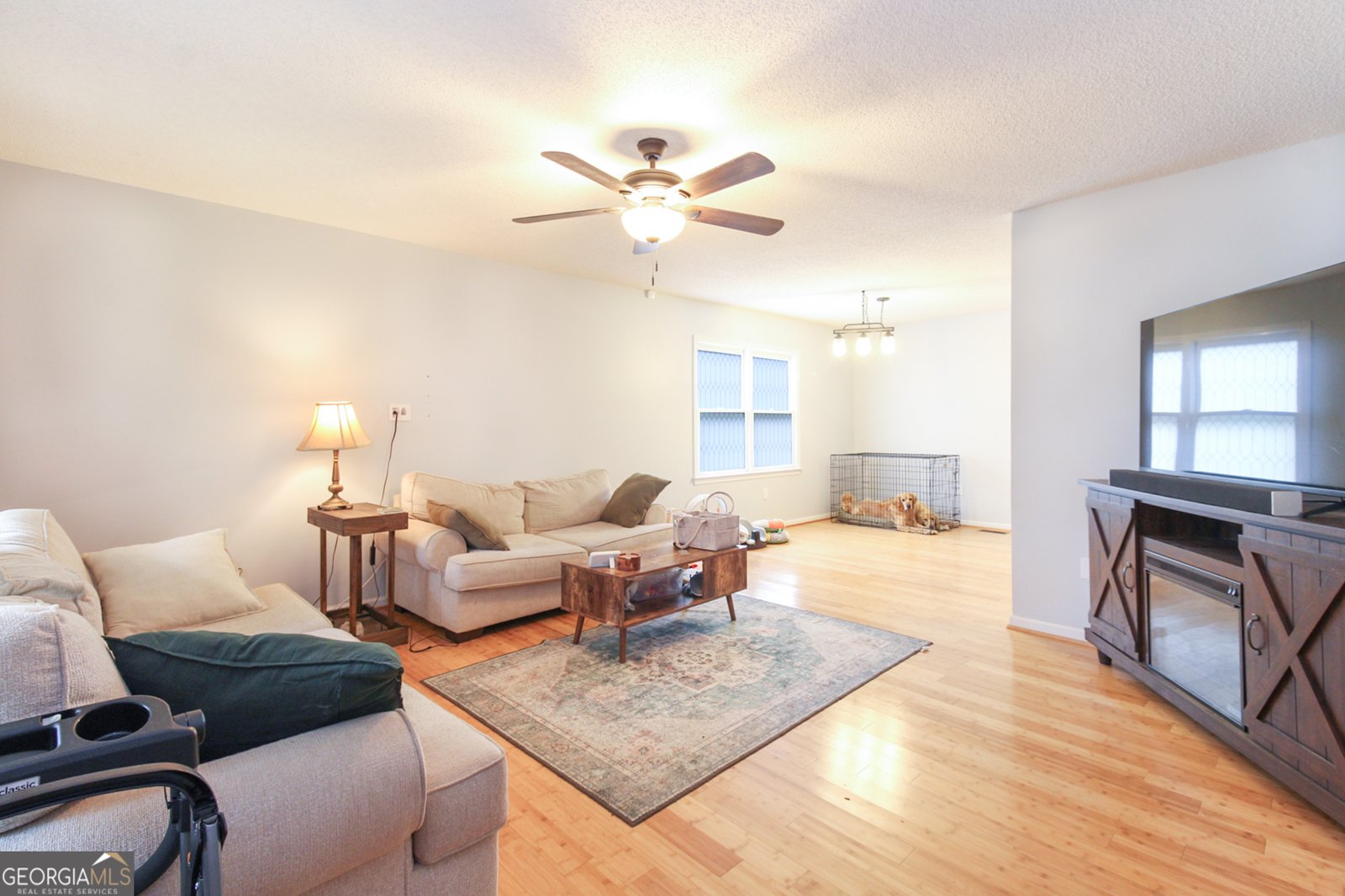 481 Bedford Drive Hull - 6