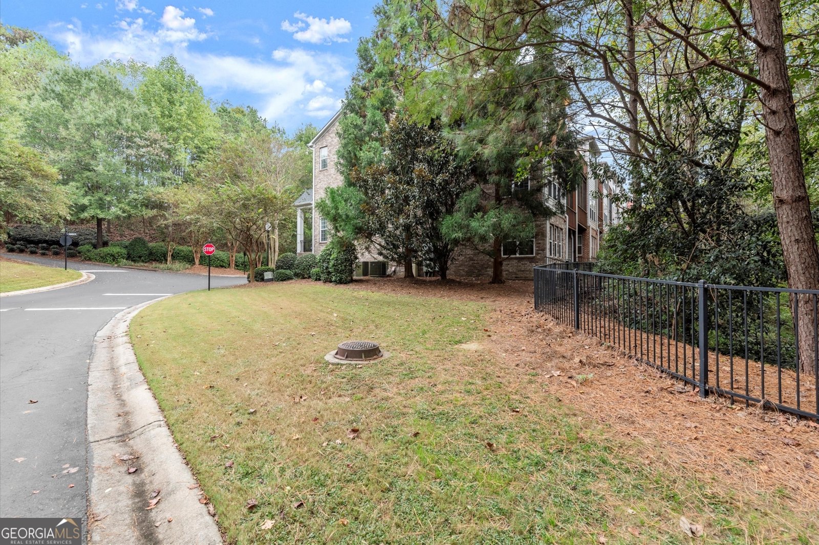 3088 Woodwalk Drive Atlanta - 25