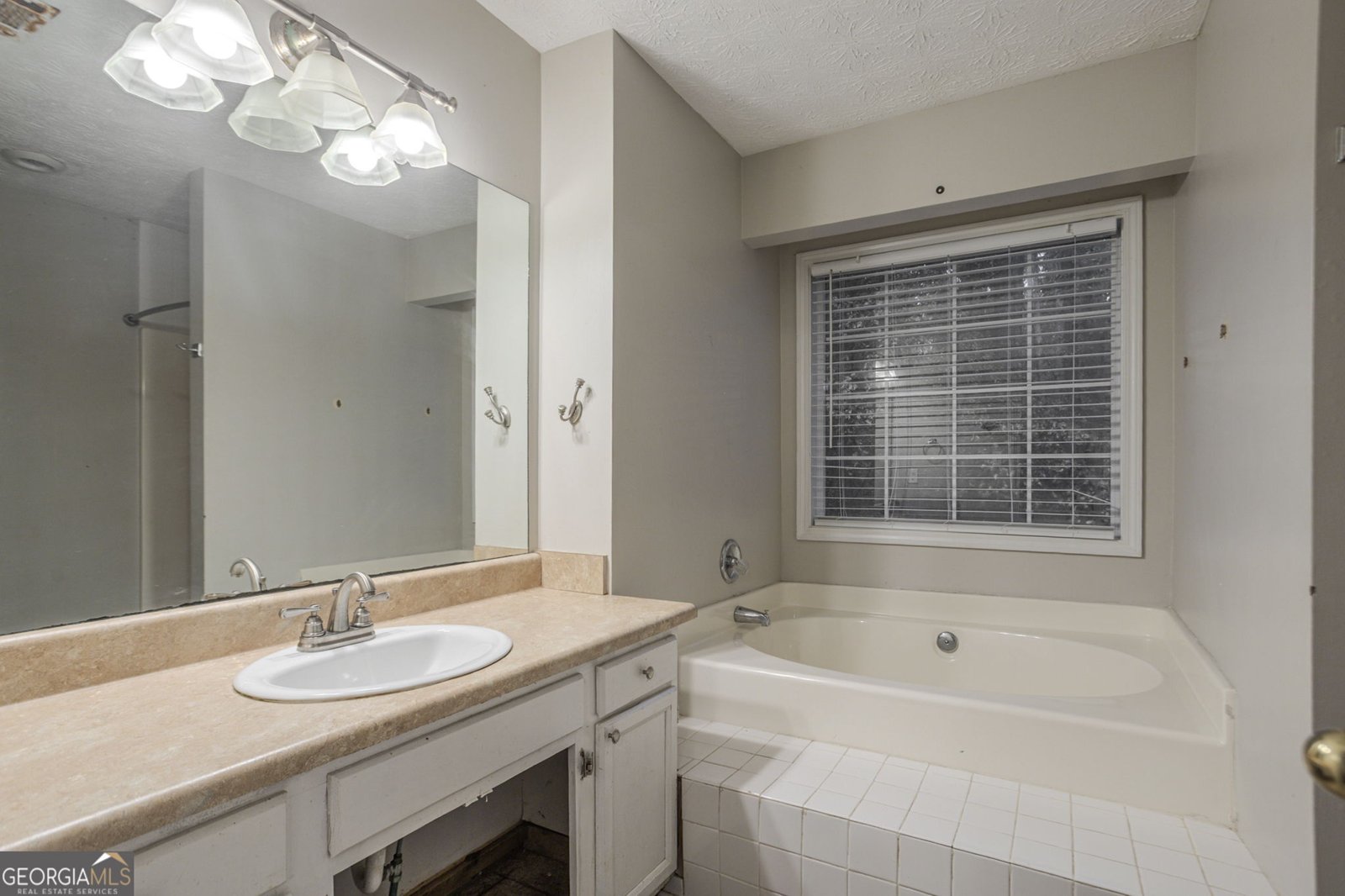 1236 Cabots Drive Auburn - 20