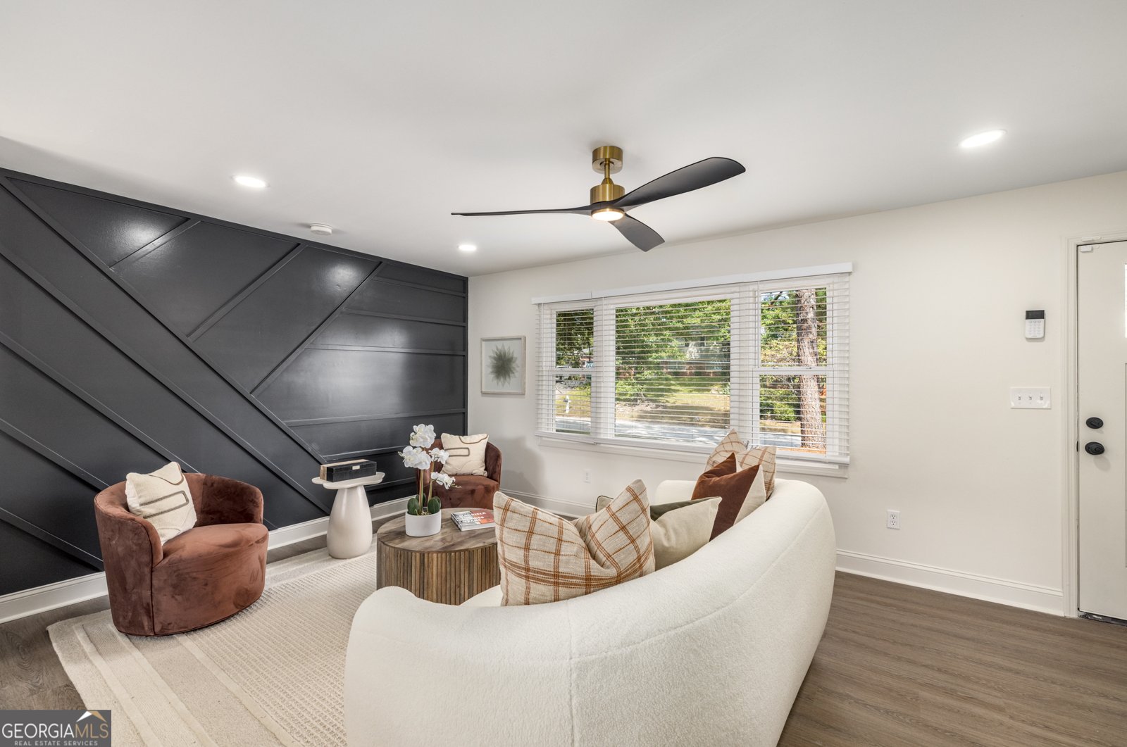 1483 Town Country Drive Atlanta - 8