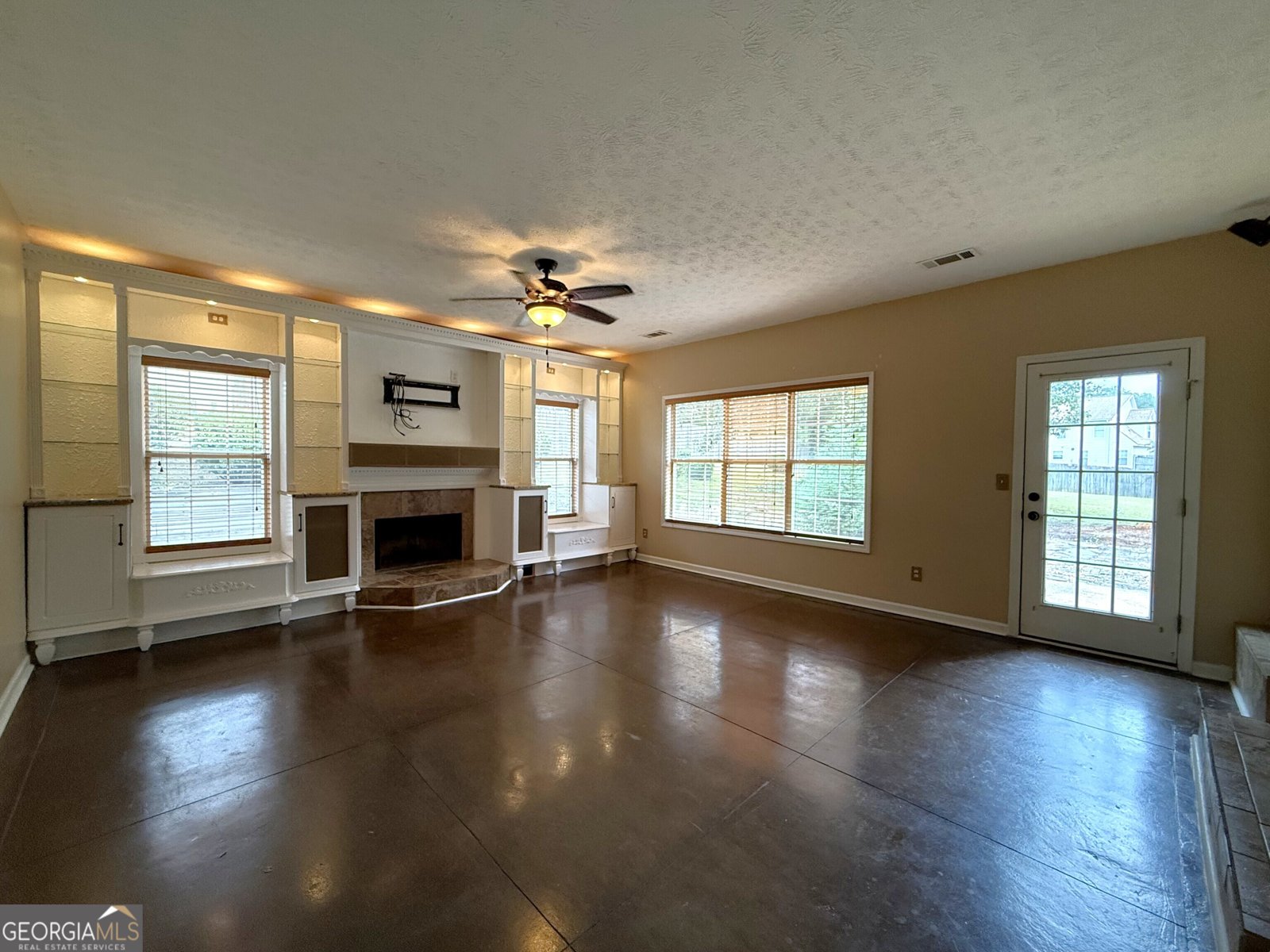 7235 Coral Lake Drive Flowery Branch - 17