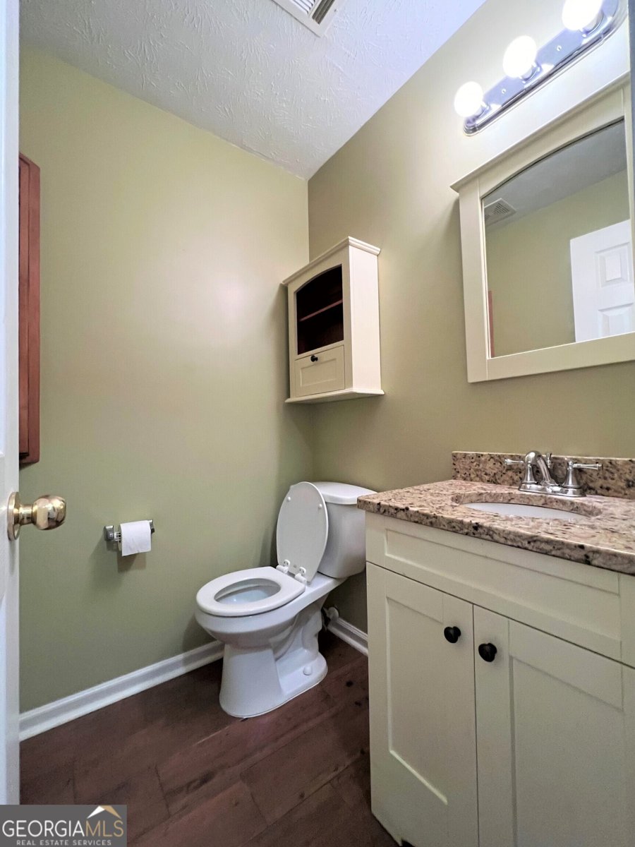 7235 Coral Lake Drive Flowery Branch - 20