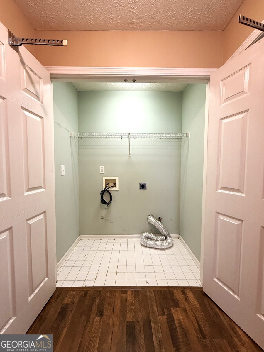 7235 Coral Lake Drive Flowery Branch - 37