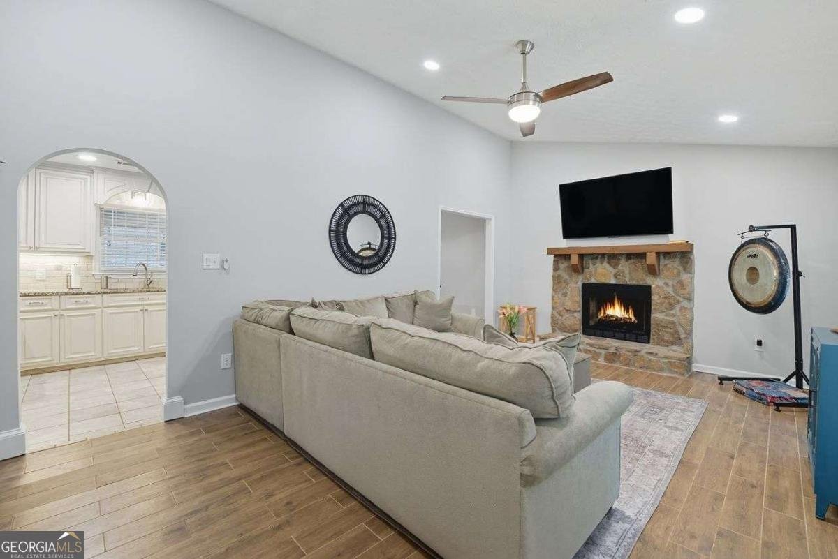 3894 Dollar Circle Suwanee - 4