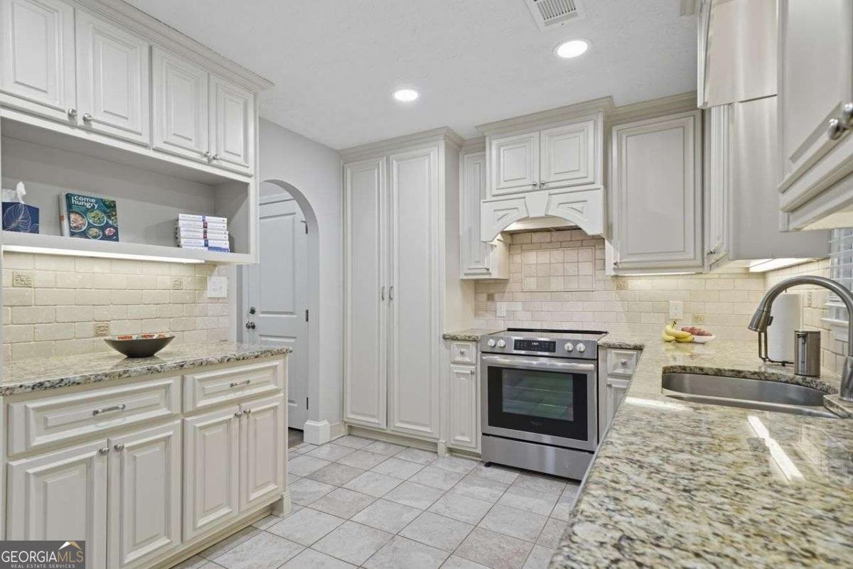 3894 Dollar Circle Suwanee - 9