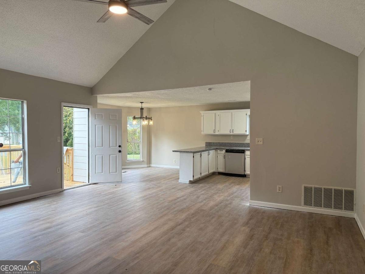 1355 Paddocks Way Powder Springs - 11