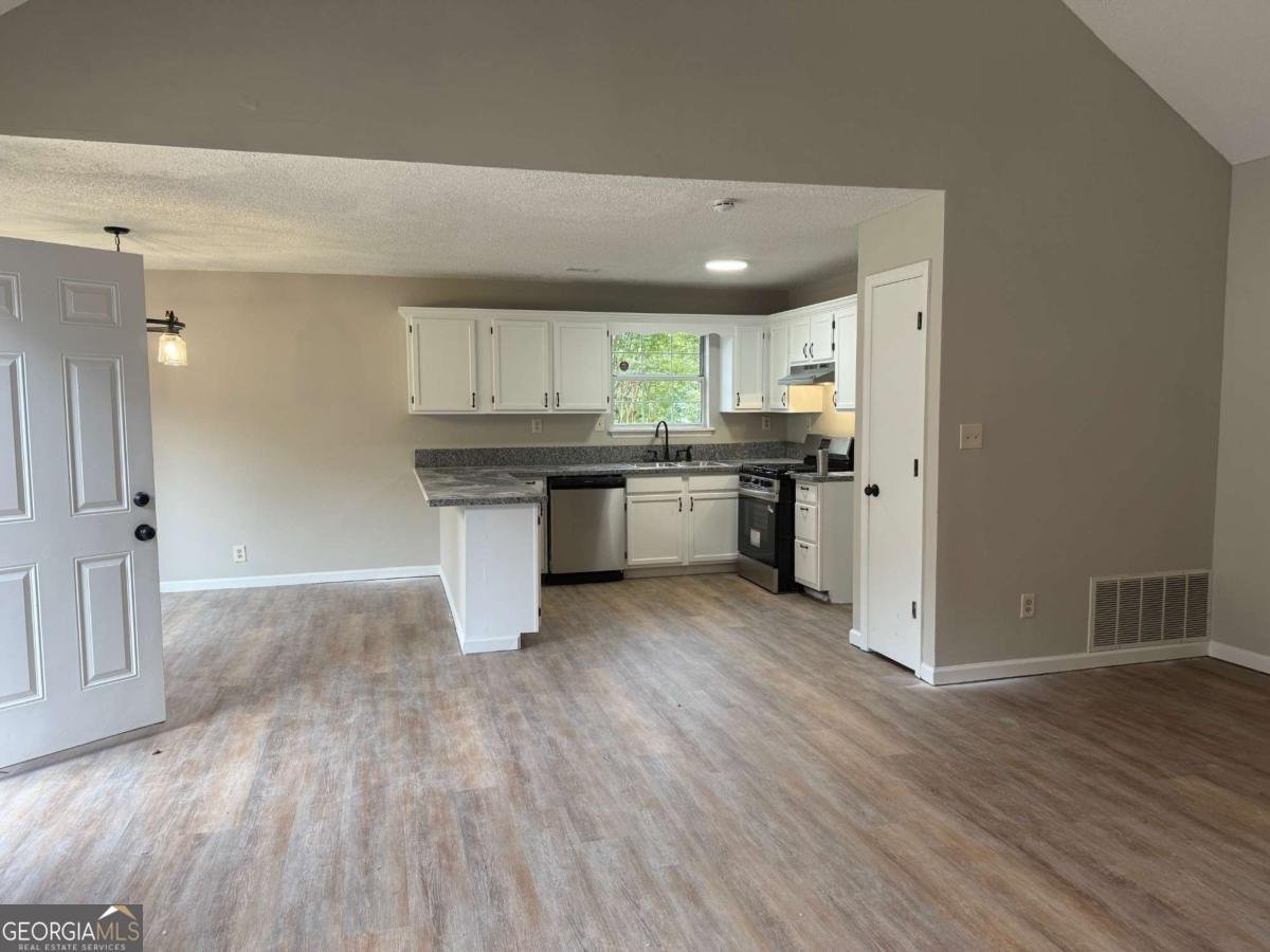 1355 Paddocks Way Powder Springs - 16