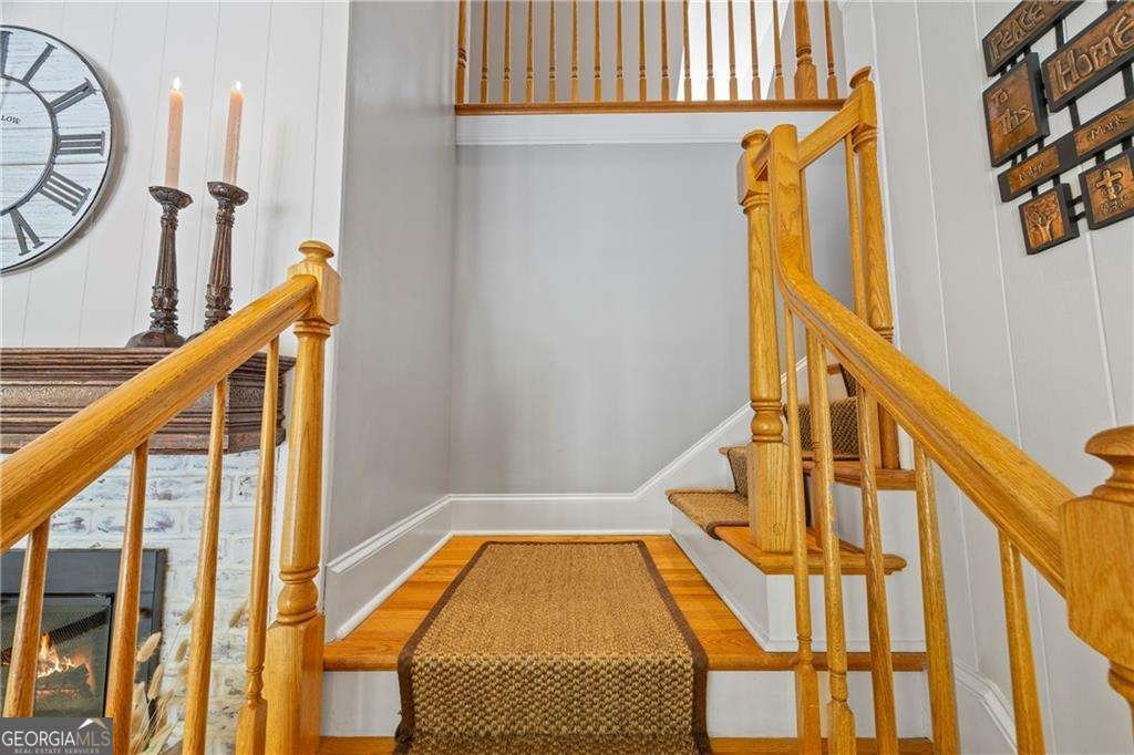 998 Ferncliff Road Atlanta - 9