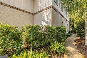 1030 Village Oaks Lane St. Simons - 32