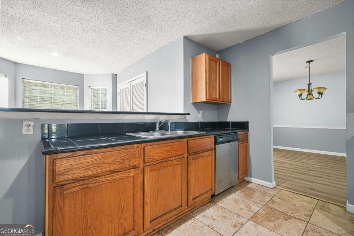 2065 RESTING CREEK Drive Decatur - 12