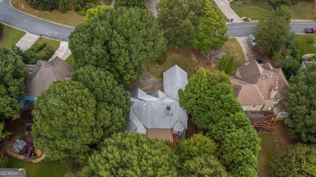 2372 Merrymount Drive Suwanee - 33