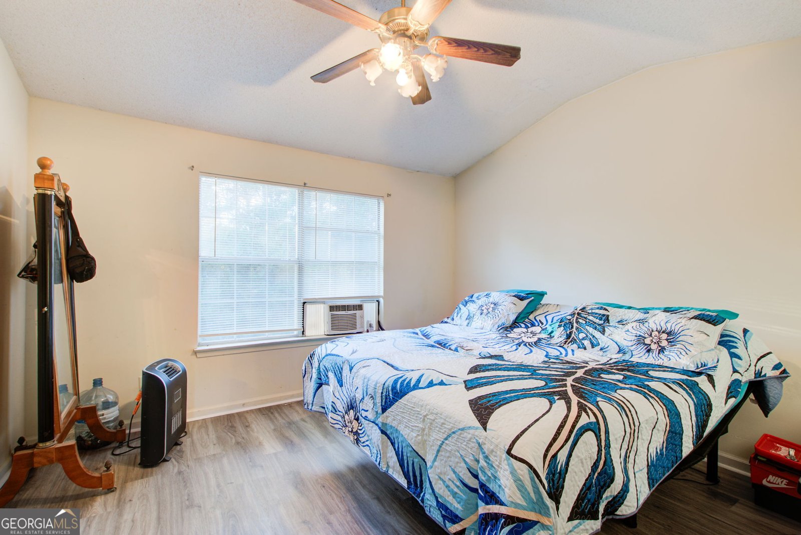 7106 Oakwood Circle Rex - 16