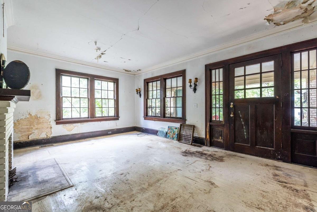 566 Clifton Road Atlanta - 11