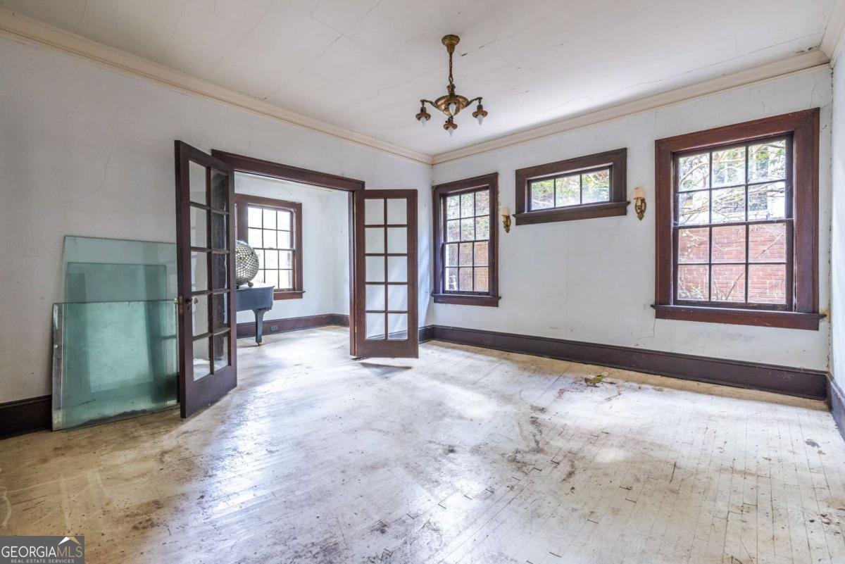 566 Clifton Road Atlanta - 16