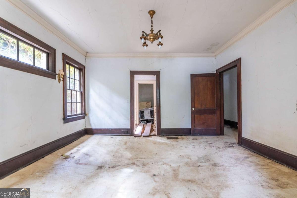 566 Clifton Road Atlanta - 17