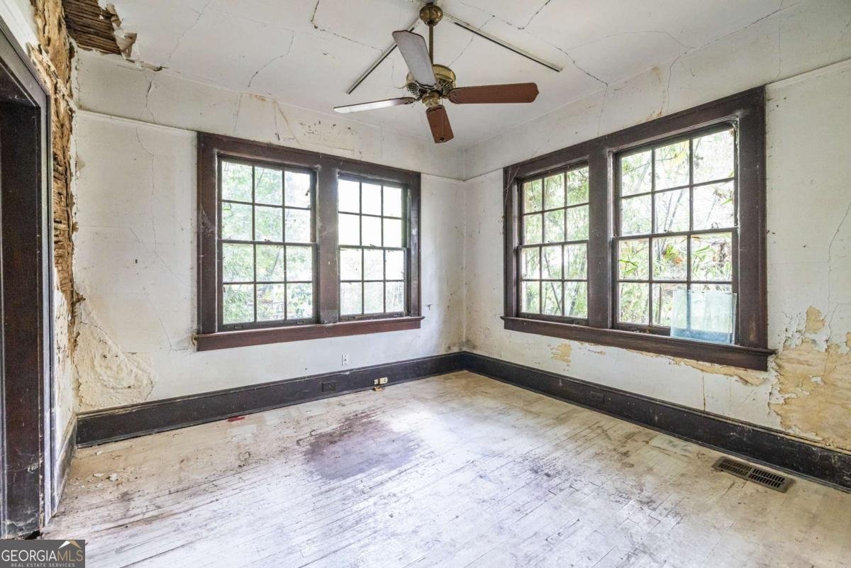 566 Clifton Road Atlanta - 25