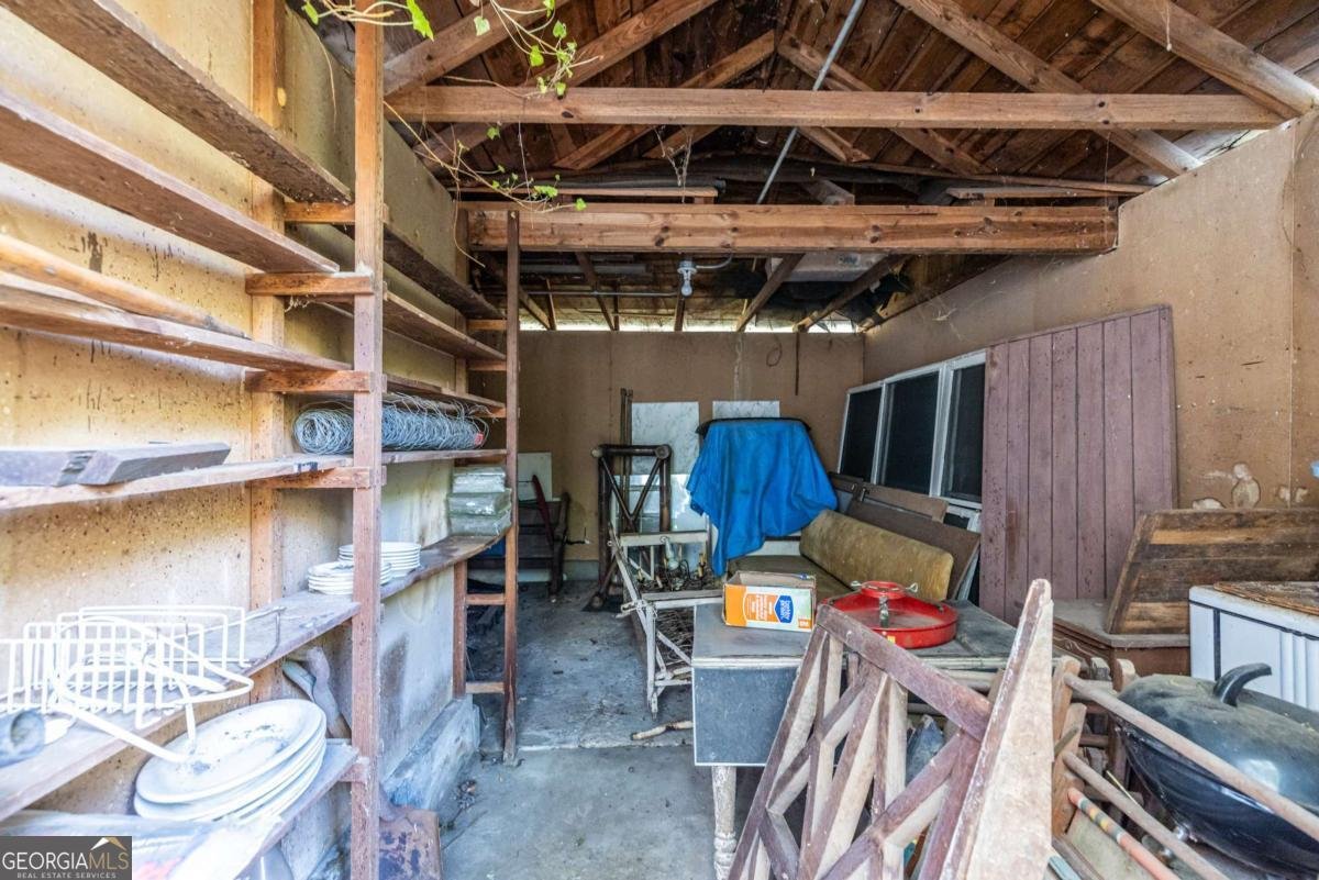 566 Clifton Road Atlanta - 38