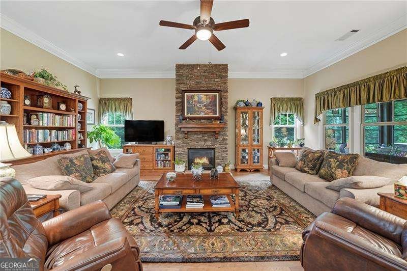 633 Hemlock Trail Canton - 16