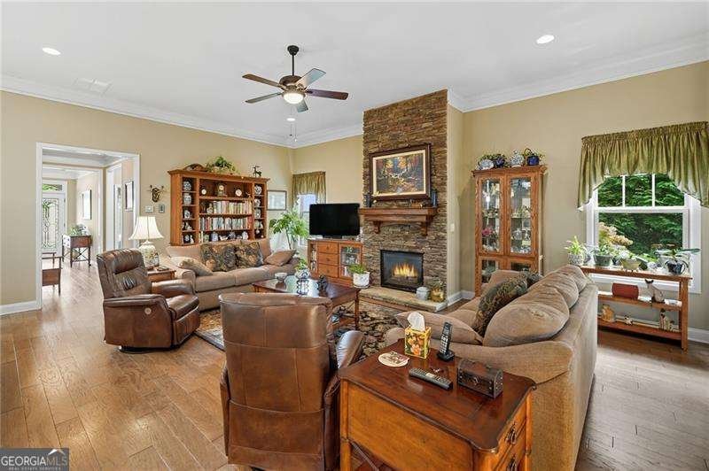 633 Hemlock Trail Canton - 18