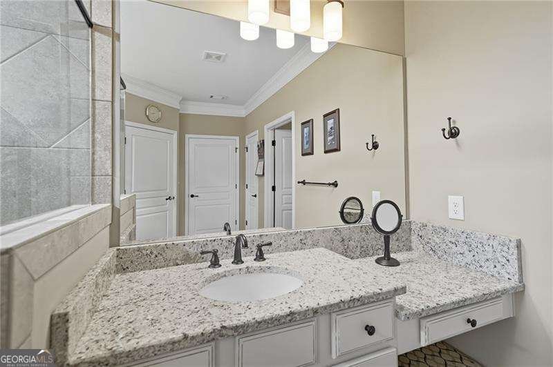 633 Hemlock Trail Canton - 39