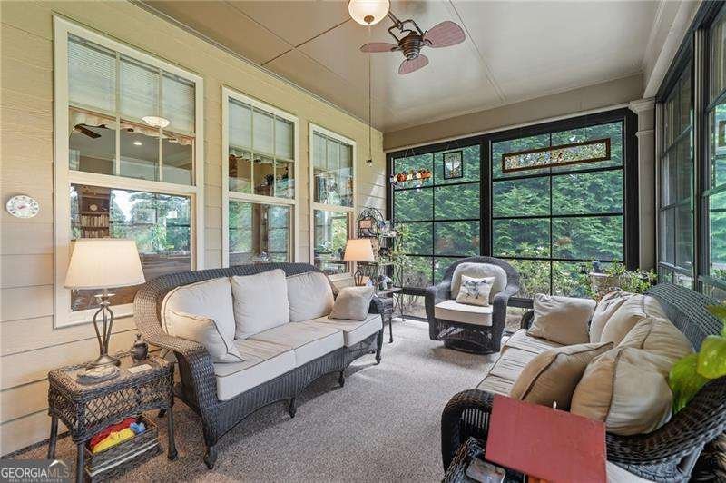 633 Hemlock Trail Canton - 44